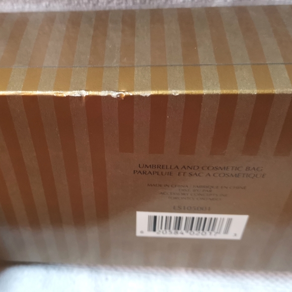 Umbrella & Cosmetic Bag - Picture 5 of 6